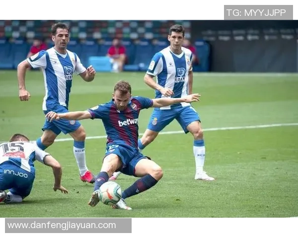 马竞迎战萨斯堡力争小组出线机会全力以赴展现球队实力